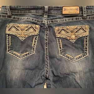 34 Grace in LA Women's Medium Wash Easy Fit Geometric Embroidery Bootcut Jeans